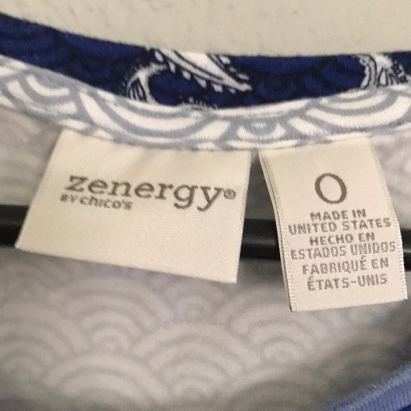 Chico's top zenergy stretchy, Size 0 - Picture 2 of 3